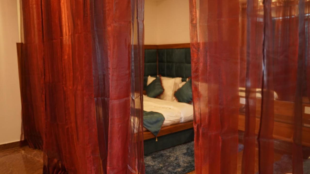 Hotel Saheb'S Castle Mcleodganj マクロード・ガンジ エクステリア 写真